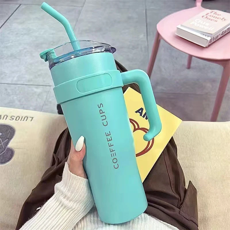 Изолированный стакан на 40 унций с ручкой и крышкой чашка для кофе со льдом из