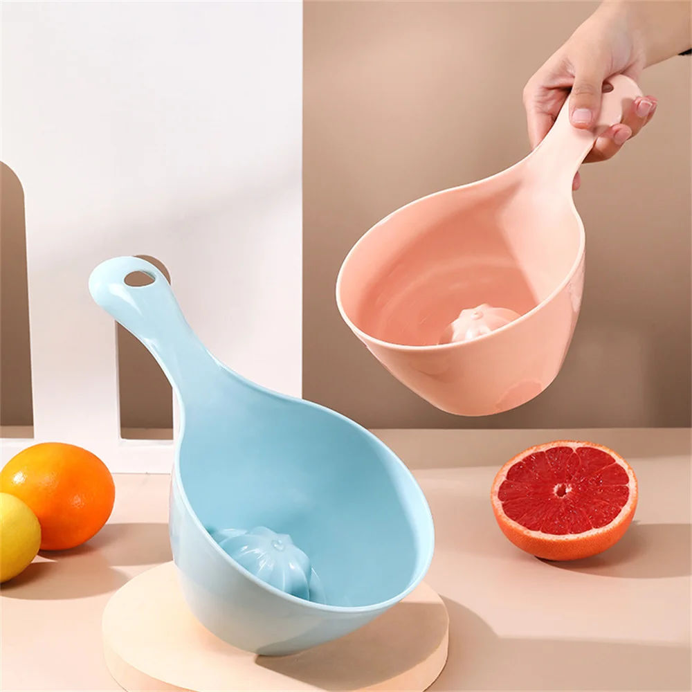 

1PC Convenient Fruit Juicing Spoon Water Scoop Be Hung Creative Spoon Household Long Handled Water Ladle Kitchen Accessories