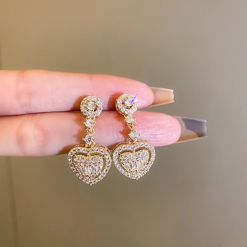 

DREJEW Sweet Romantic Double Heart Dangle Earrings Fashion Shiny Cubic Zirconia Feamle Drop Earrings Piercing Ear Jewelry Gift