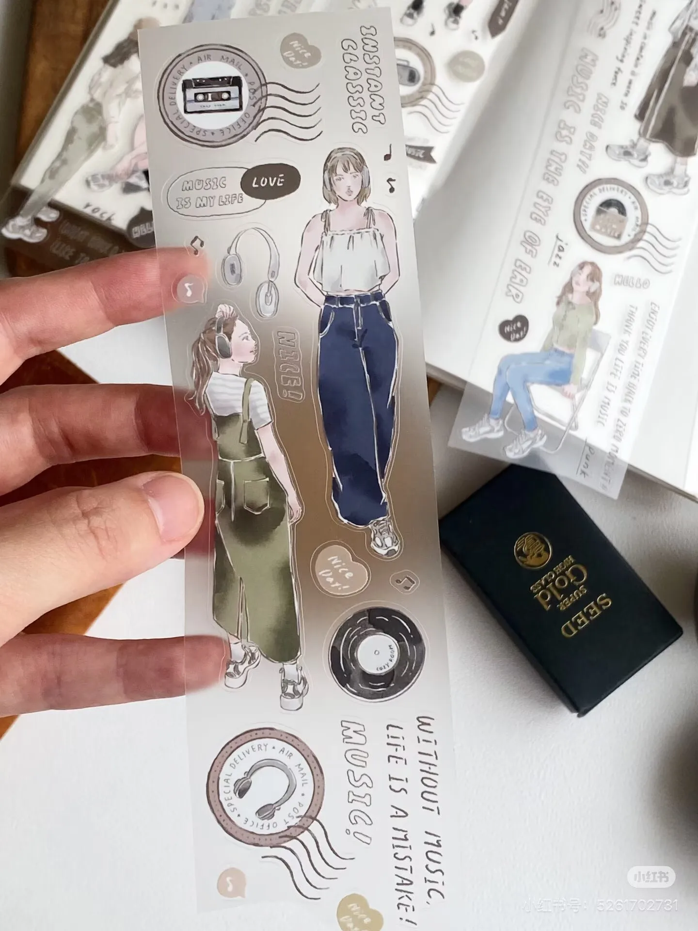 Фото Декоративная наклейка Cloud Nine Studio Vintage Listening Music Girl Washi Tape для планировщиков, DIY-творчества, изготовления открыток и скрапбукинга №3