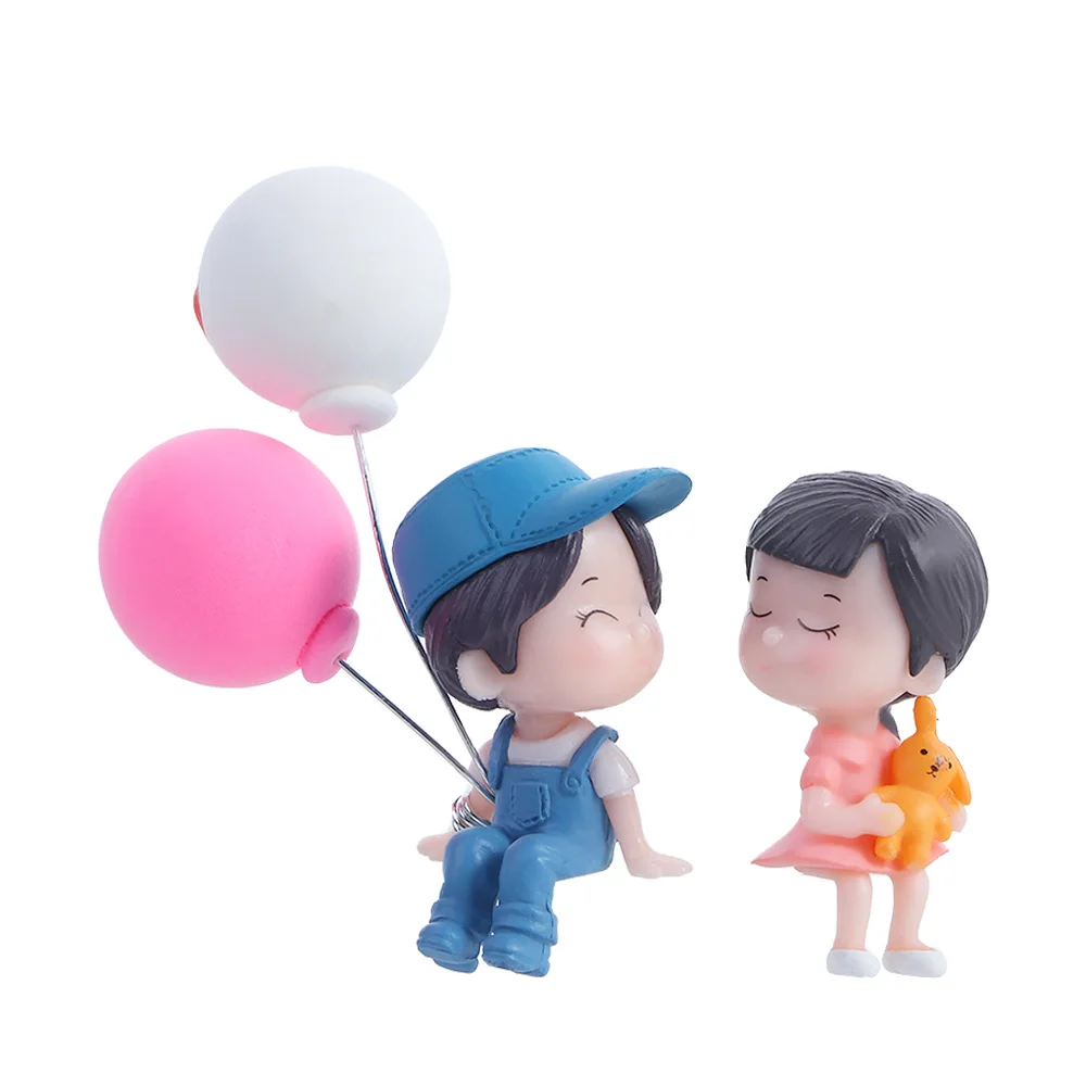 

Миниатюрные фигурки влюбленных Foundtwo