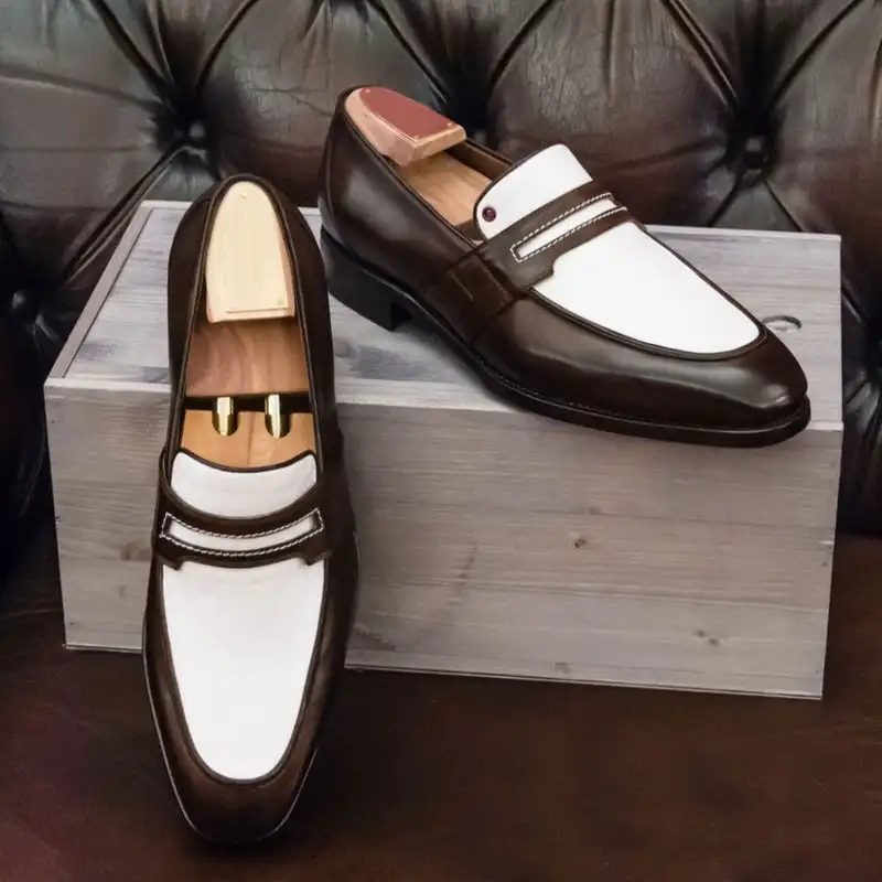 

2022 Loafers Men Shoes PU Colorblock Brown Classic Casual Wedding Party Slip-On Fashion Dress Shoes Chaussure Homme KP755
