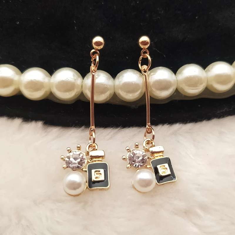 Эмалированные милые серьги в виде цифр 5 слов бутылке духов подарочные ручной