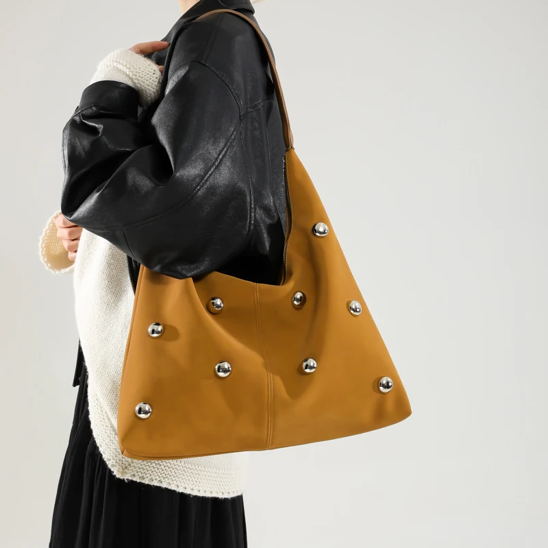 Замшевая кожаная сумка-хобо для женщин