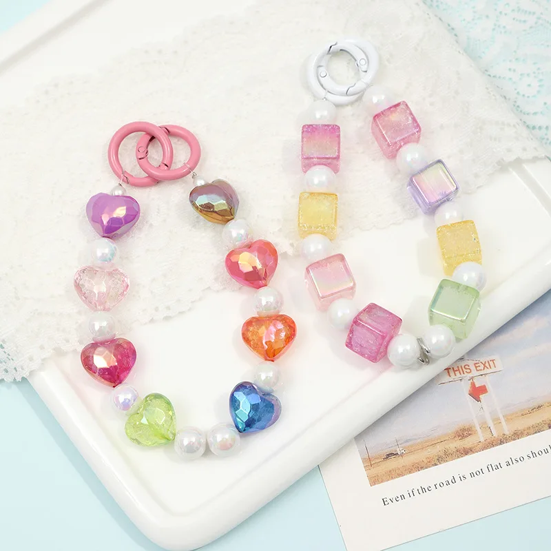 

Creative Candy Color Ring Double Buckle Heart-shaped Mobile phone Chain Pendant for Women Beaded Pendants Decoration Accessory