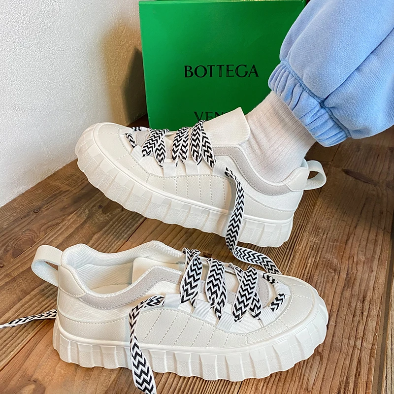 

Thick-soled Canvas Shoes Female Ulzzang 2022 New Korean Version of The Student Ins Street Clapper Shoes Tide Small White Shoes