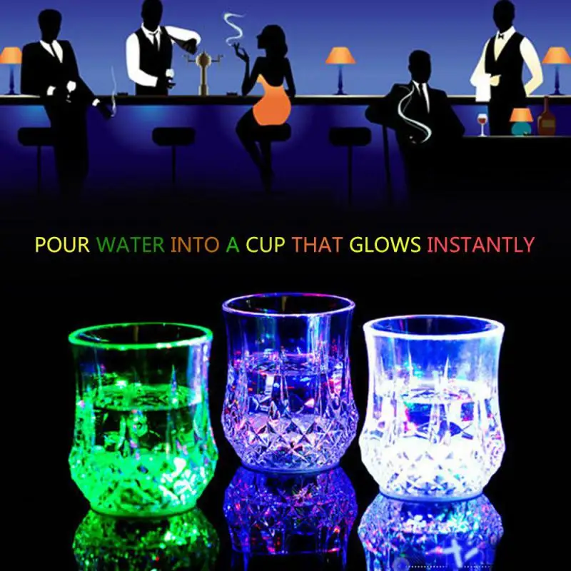 

Automatic Luminous Cups Water Beverage Pineapple Glass Red Wine Beer Whiskey Glass Wine LED Flashing Glass Party Decor Supplies