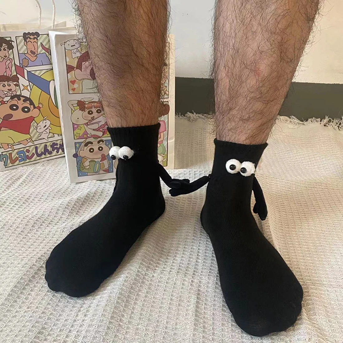 Fashion Magnetic Hand-Holding Socks Couples Sox Socks Summer Cute Funny Creative Mid-Tube Socks Black White Cartoon Eyes Socks
