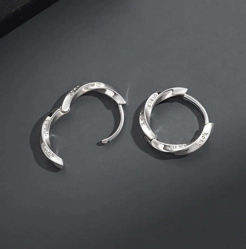 

Hypoallergenic Copper Earrings Minimalist Earrings Mobius Twisted Men and Women Personality Trend Rock Versatile Earrings Gift