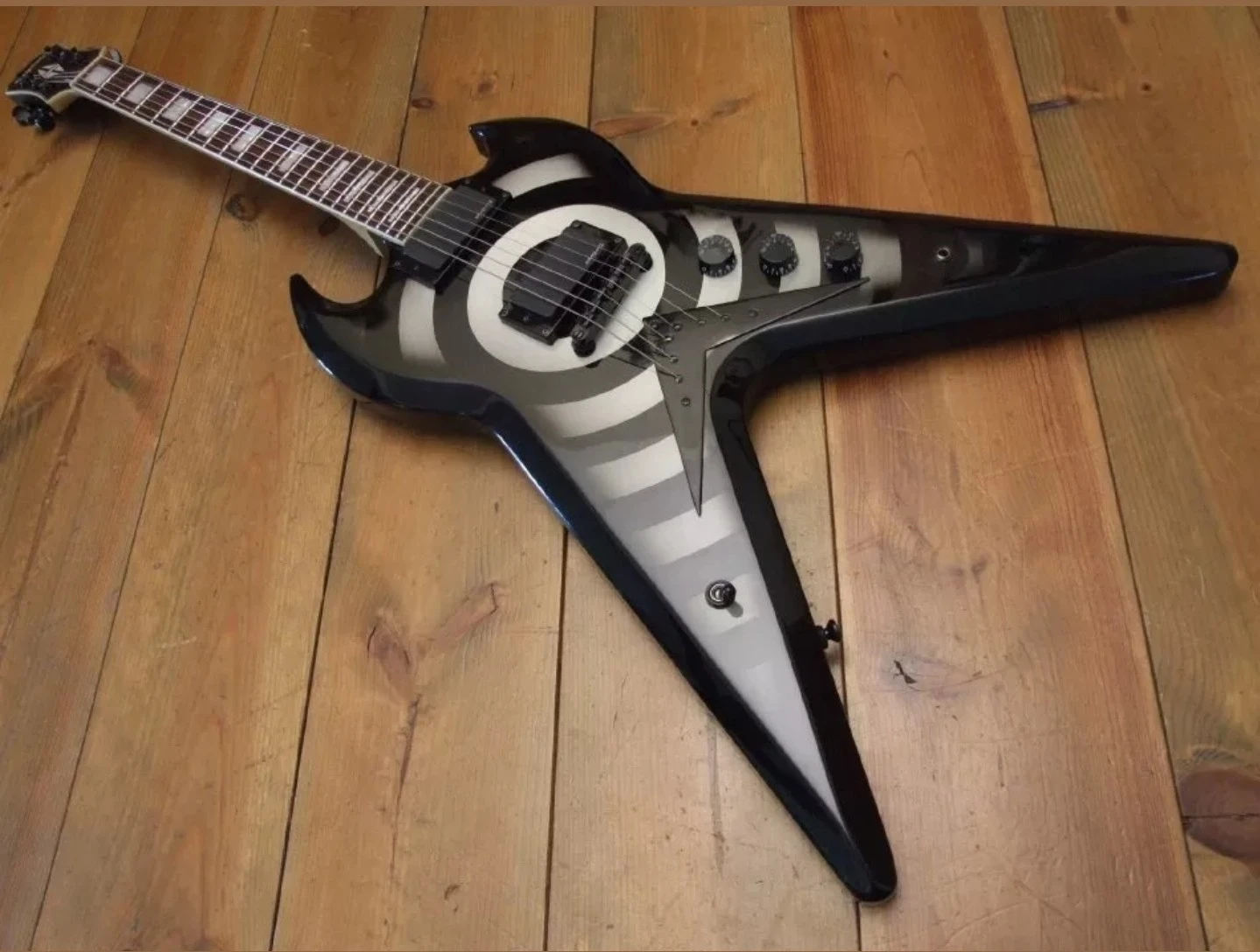 

Custom Wylde Flying V Silver Burst & Black Bullseye Electric Guitar White Block Inlay, Copy EMG Pickups, String Thru Body Bridge