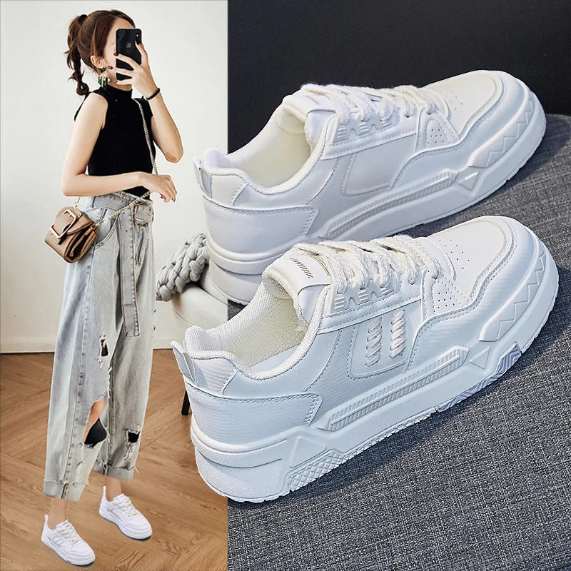 Small white shoes female 2023 spring new breathable student board shoes ins tide Korean version of high increase muffin shoes