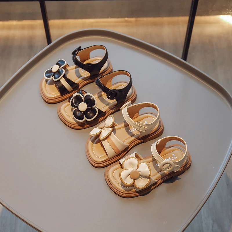 

Girls Flowers Sandals Kids Princess Leather Shoes for Party Wedding Children Summer Beach Shoes Color Matching Non-slip Simple