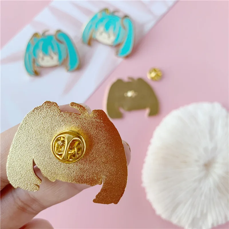 Хацунэ Мику аниме-аксессуар металлический значок эмалевая брошь сплав краска двухмерная девочка рюкзак одежда украшение подарок на.