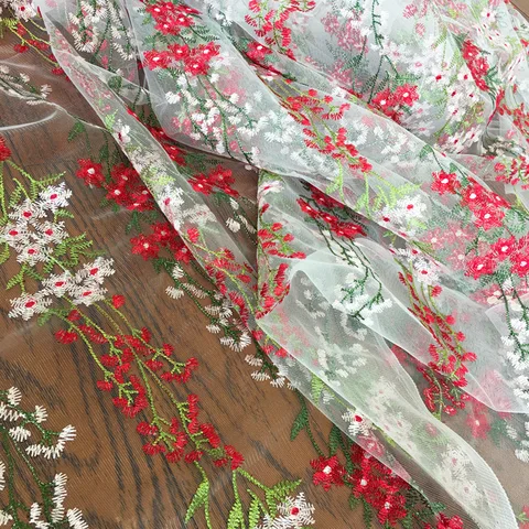 Яркая тюлево-сетчатая вышитая ткань Jaggo  для пошива