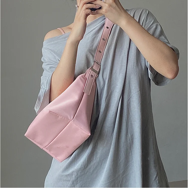 

Fashion Women Small Bag Bucket Nylon Girl Messenger Shoulder Bag Cross Body Zipper Female Vintage Cute Bag Colorful