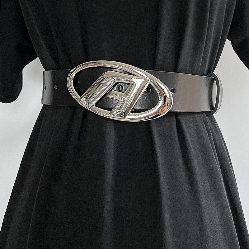 Luxury Letter LOGO Buckle Retro Silver Genuine Leather Cowhide Belt Unisex designs Couple belt
