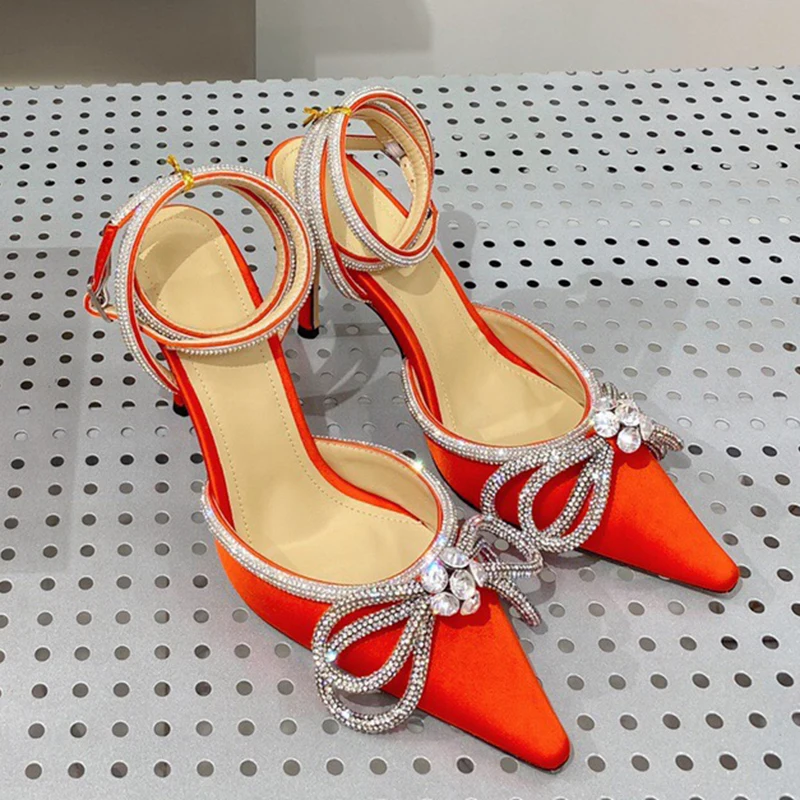 

Сандалии женские на высоком каблуке, туфли-лодочки с заостренным носком, с кристаллами, романтические однотонные, большие размеры, лето