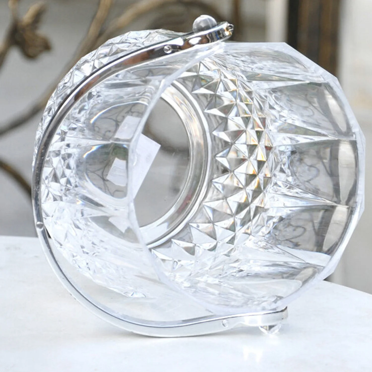 

Behogar 1000ml Clear Acrylic Bar Pub KTV Wine Beer Champagne Bottle Ice Cubes Bucket Container with Silver Plating Handle