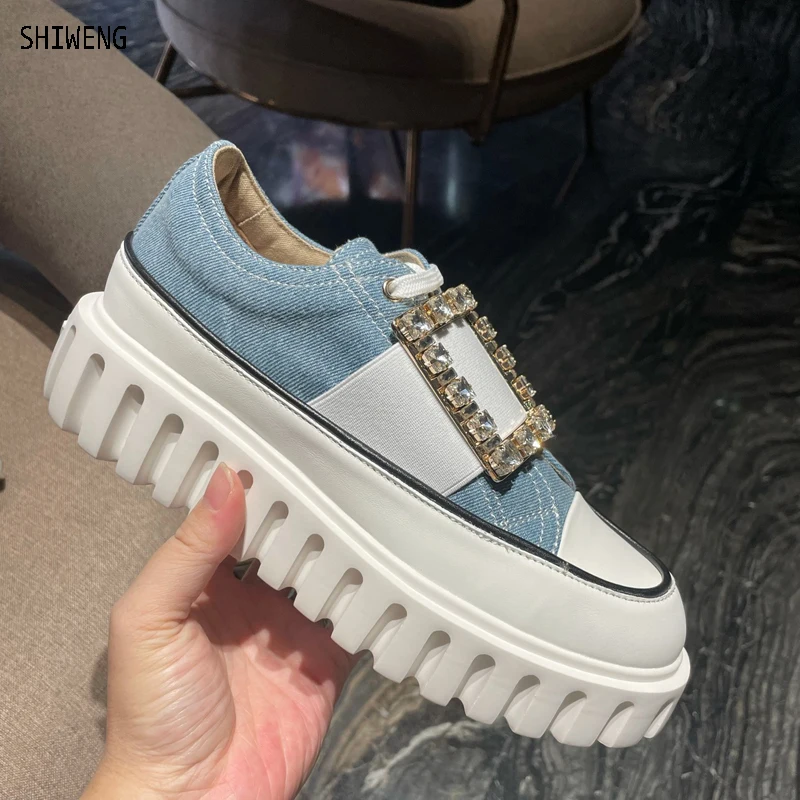 

Новинка, классические женские кроссовки, Дамская обувь на шнуровке, на толстой подошве, холщовые свадебные туфли на платформе, повседневная обувь с высоким верхом, 2023