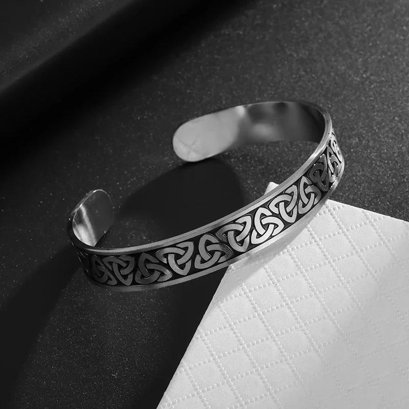 Браслет Регулируемый из нержавеющей стали в кельтском стиле с троицким узлом