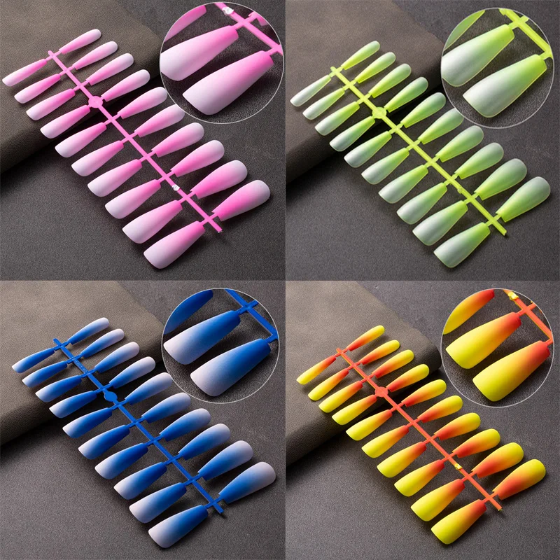 

Nail Art Fake Nails Stiletto Tips Press on Long False Coffin Stick Display Full Cover Artificial Designs Matte Gradient Nail Set