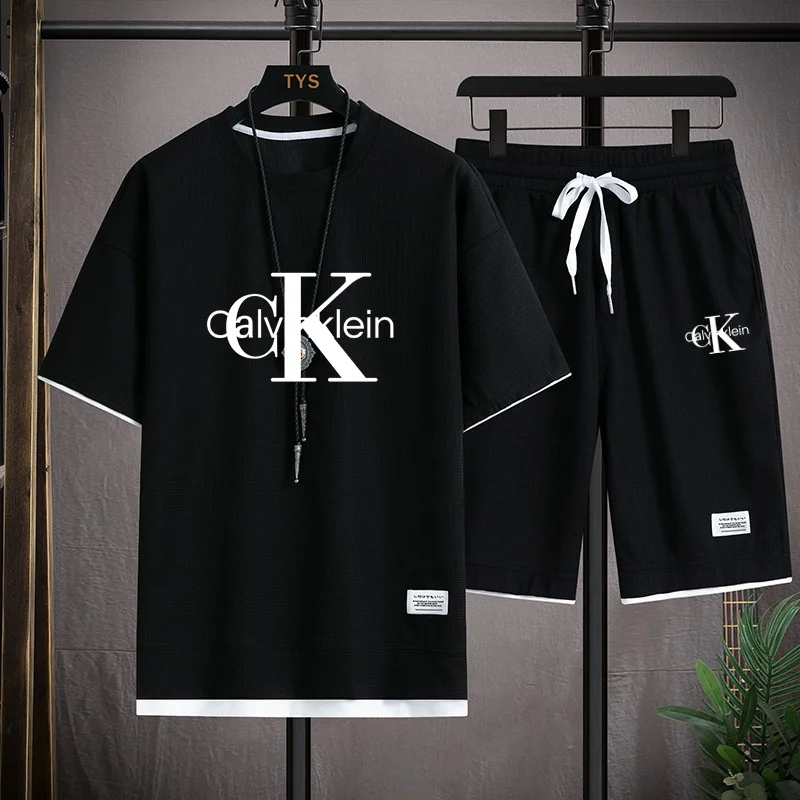 Spring and summer, men's T-shirts and shorts, made of waffle material, are fashionable and exquisite, casual and comfortable,