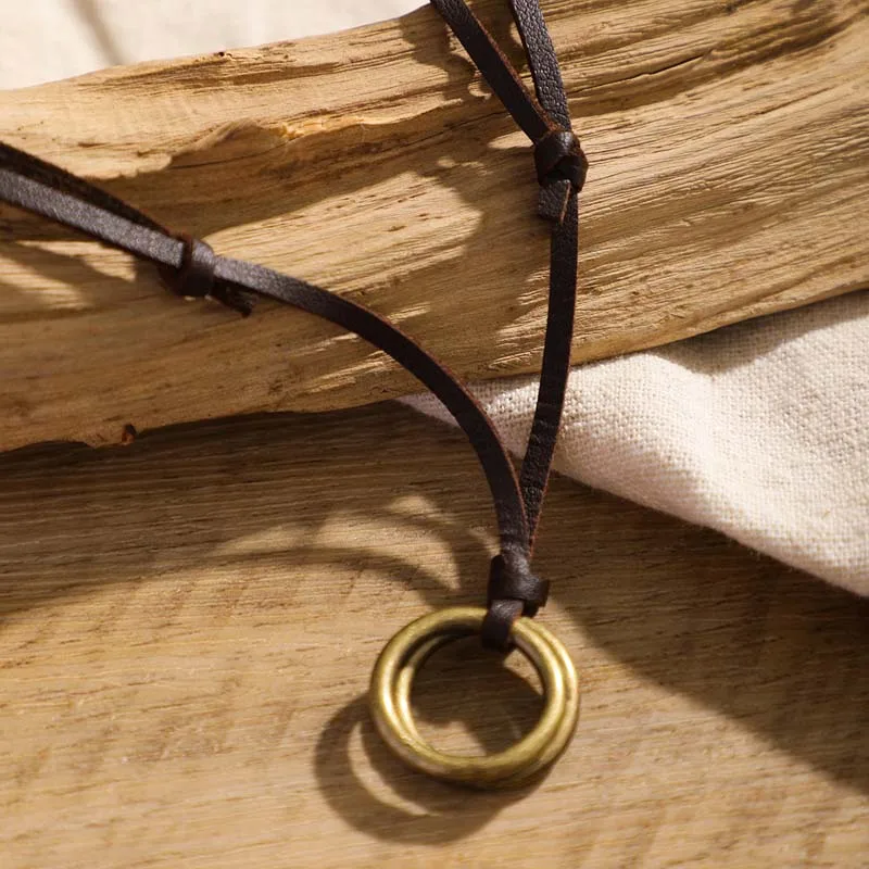 Винтажное металлическое колье с подвеской