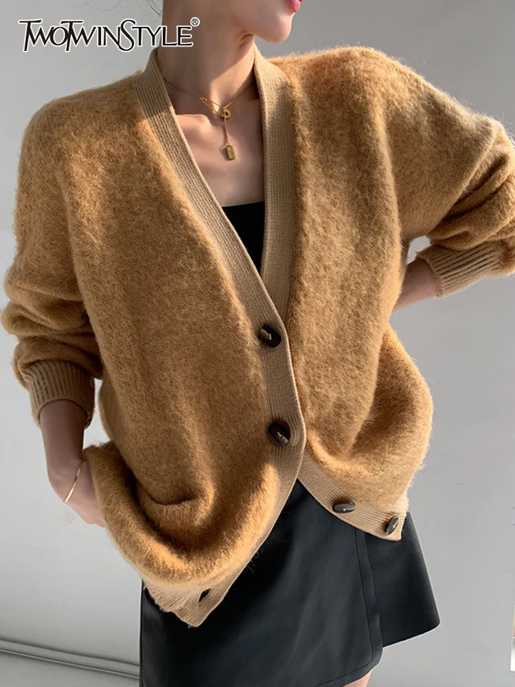 

Женский однобортный Кардиган TWOTWINSTYLE, осенний, черный, Повседневный, трикотажный свитер с V-образным вырезом и длинными рукавами, 2019