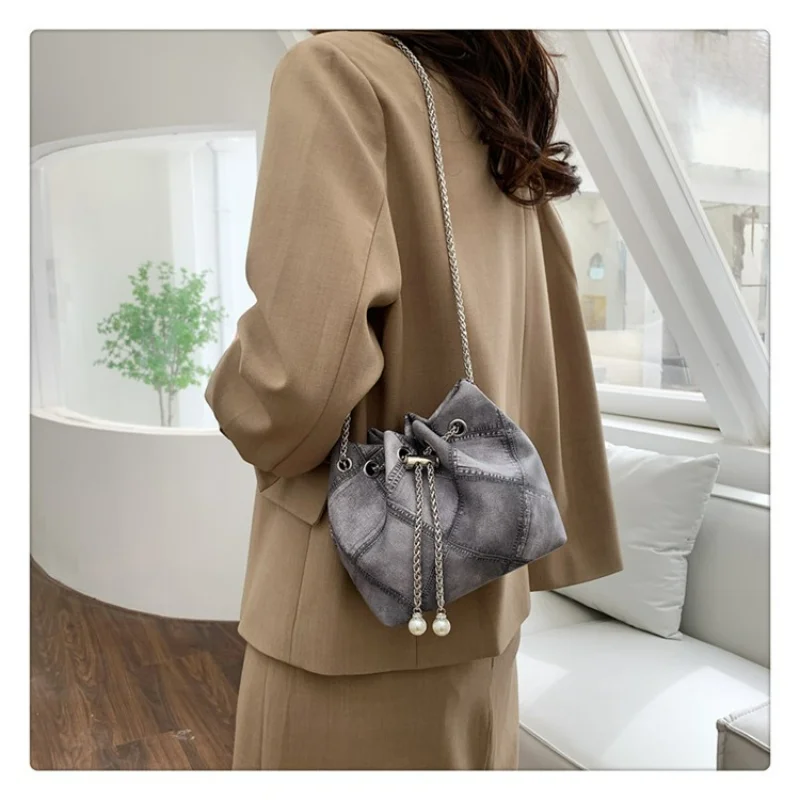 

Fashion Women Bucket Shoulder Bag With Rhinestone Evening Bag For Ladies Party Wedding Purse Girl Handbag Female Clutches Bolsos