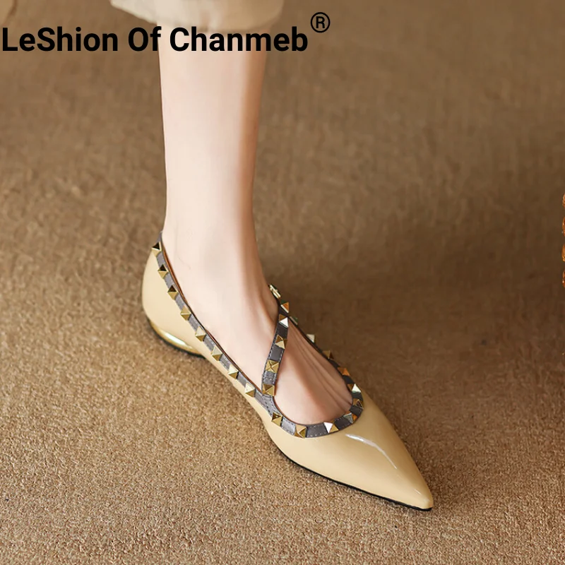 

Женские лакированные туфли на плоской подошве, в стиле панк-рок