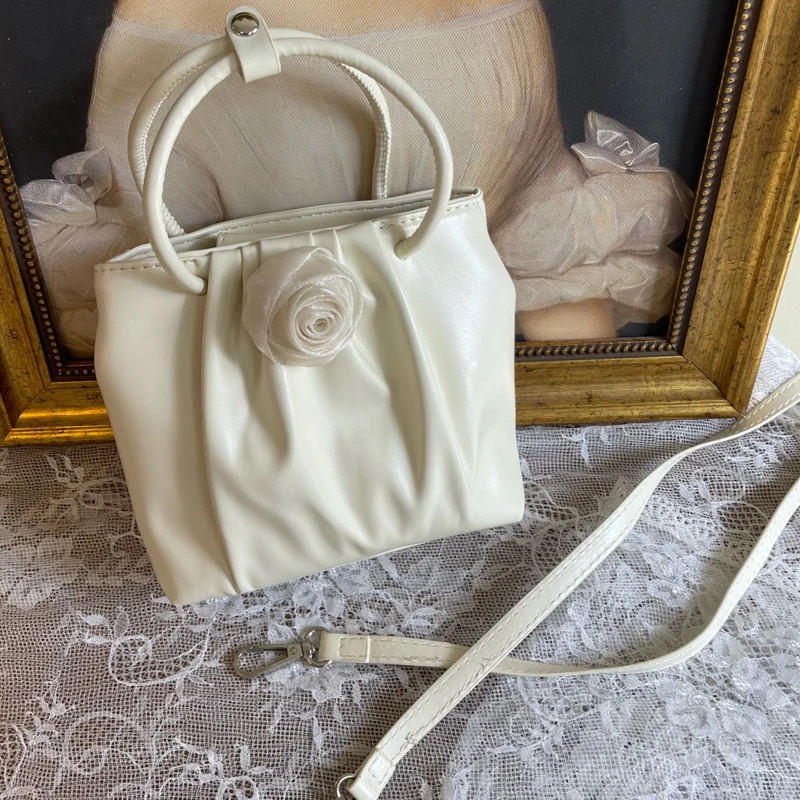 

Ladies Hand-held Women Small Square Bag 2022 Gentle Lady Fashion White Flower Underarm Messenger Handbag Daily for Photography