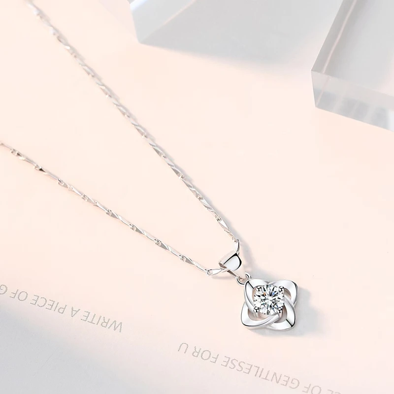 

Fanualoli Lucky Clover Pendant Necklace 18 inch Necklace For Woman Men Fashion Jewelry Wedding Engagement Jewelry Gift