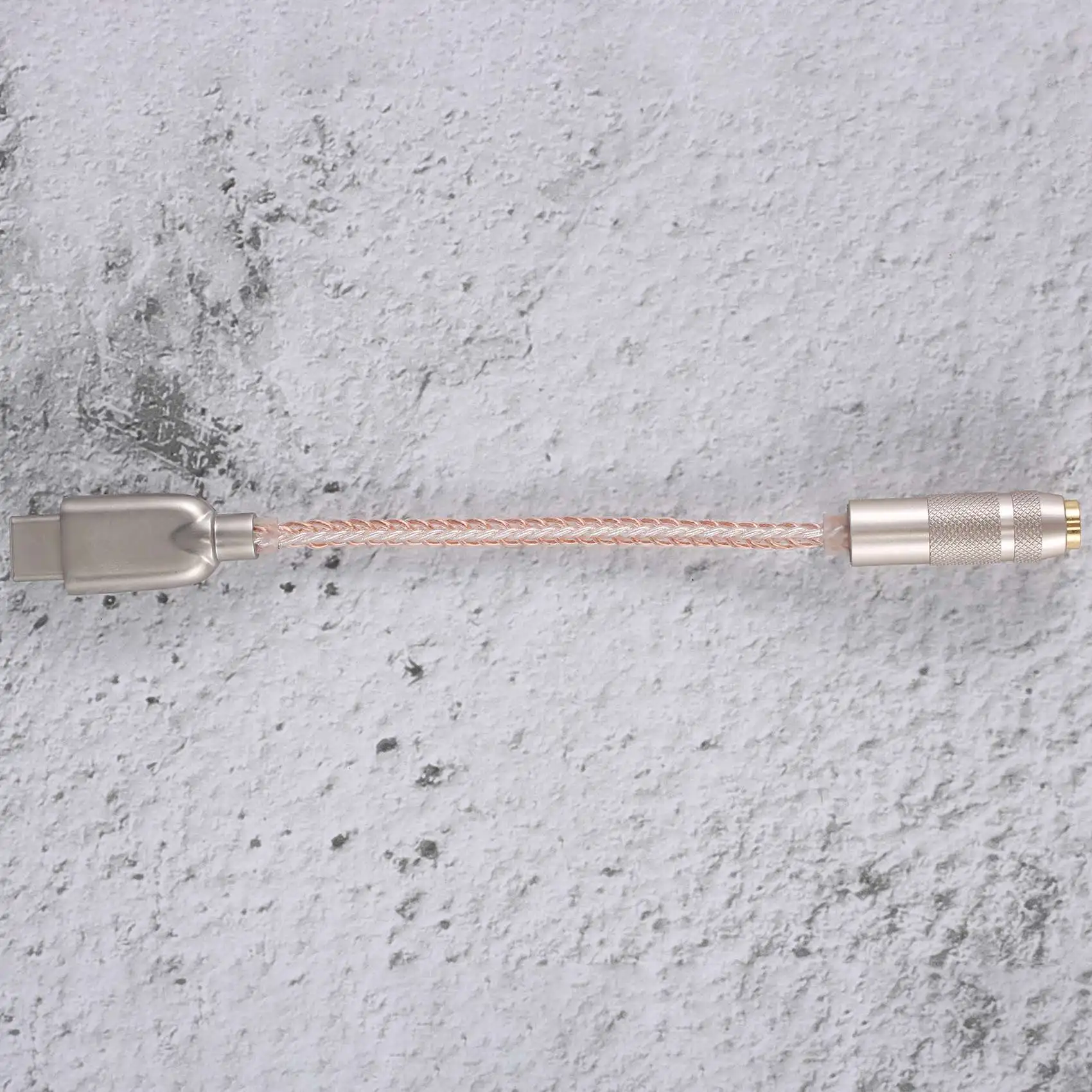 

Type-C to 3.5mm HiFi Digital Headphone Amplifier Cs46L41 Chip Decoding DAC Audio Adapter Cable for Android Win10