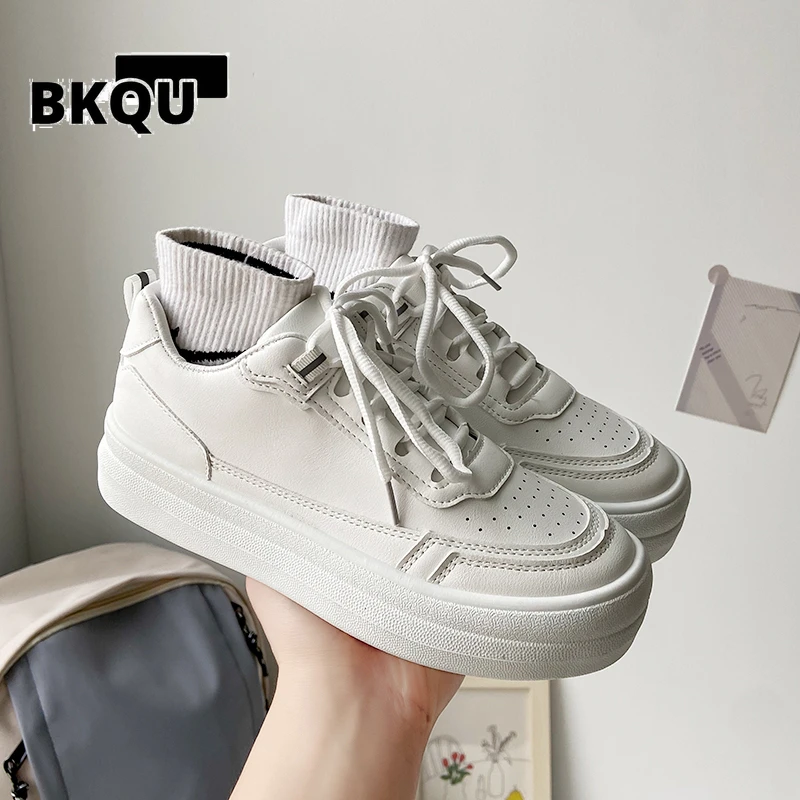 

Women's sneakers White Sneakers Women 2023 Trendy Flat Leather White Shoes Woman Vulcanized Shoes Tenis Basket Choussure Femme
