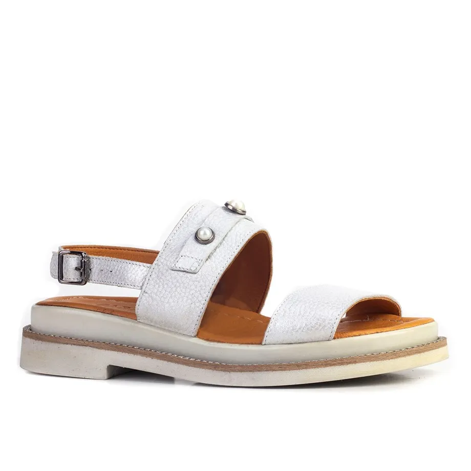 

Серебряные женские сандалии из натуральной кожи