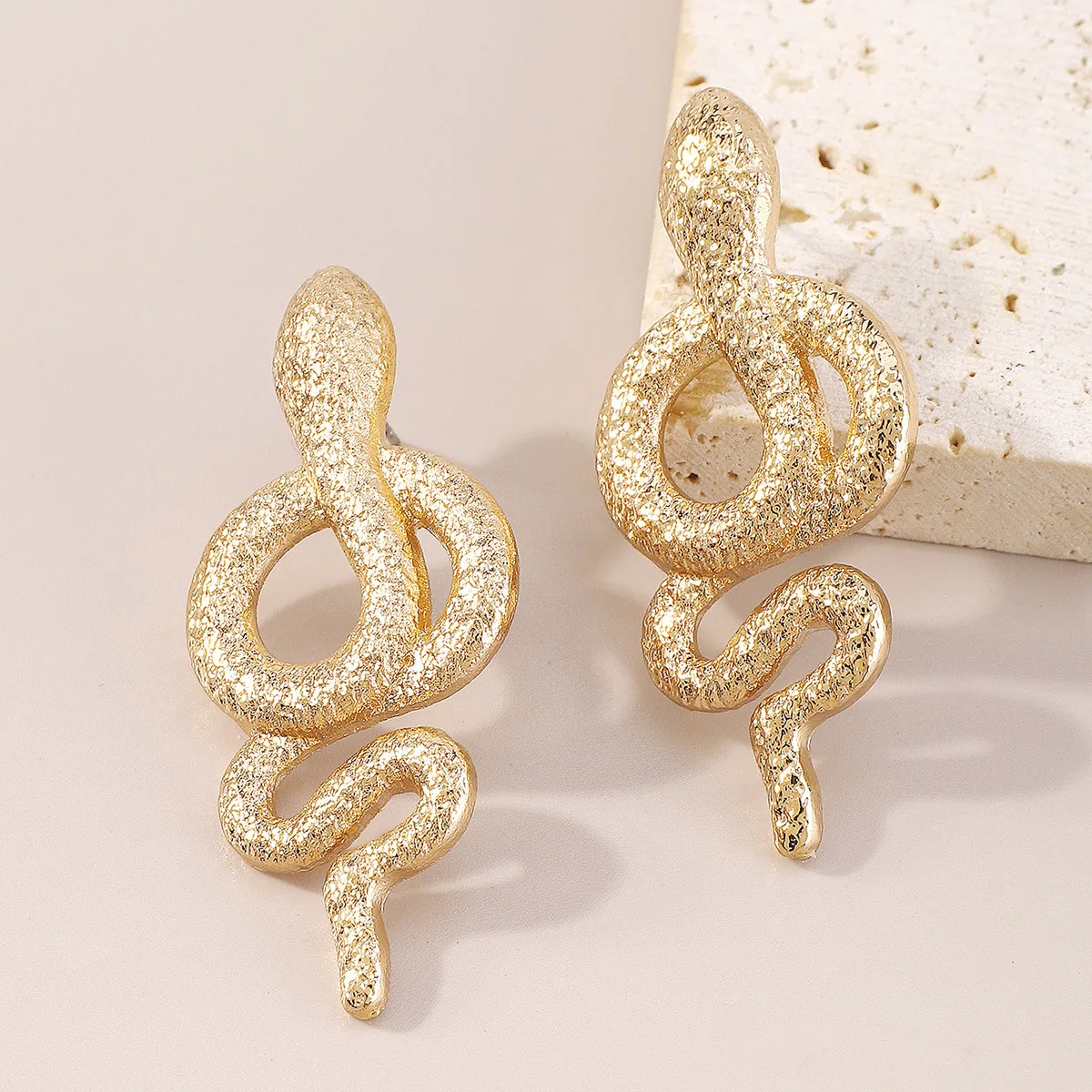 

Punk Gold Snake Earrings For Women Metal Alloy Punk Gold Vintage Animal Snake Stud Earring Piercing Jewelry Gift Brincos