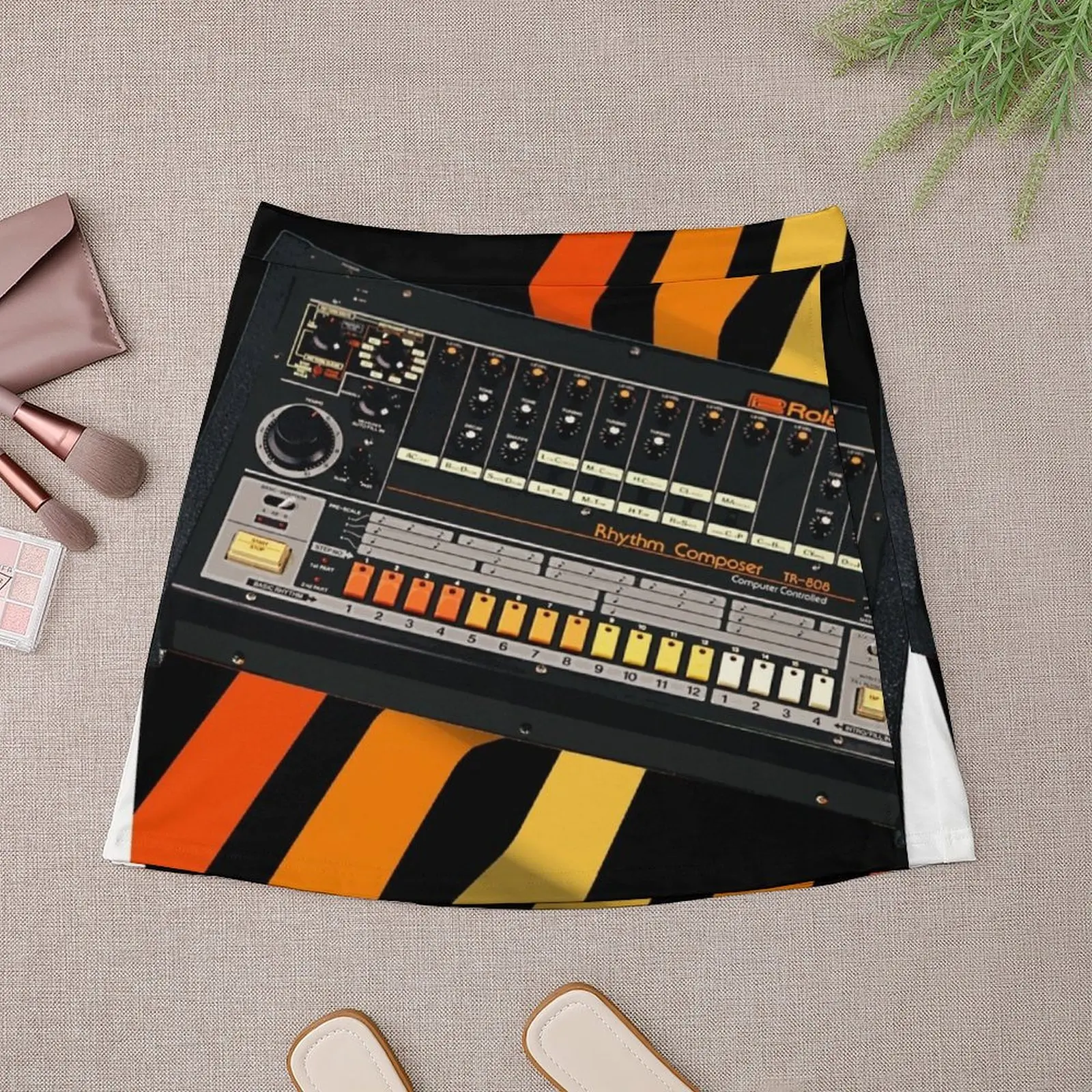 TR-808 оригинальная мини-юбка в стиле Old Skool с изображением коллажа роскошные