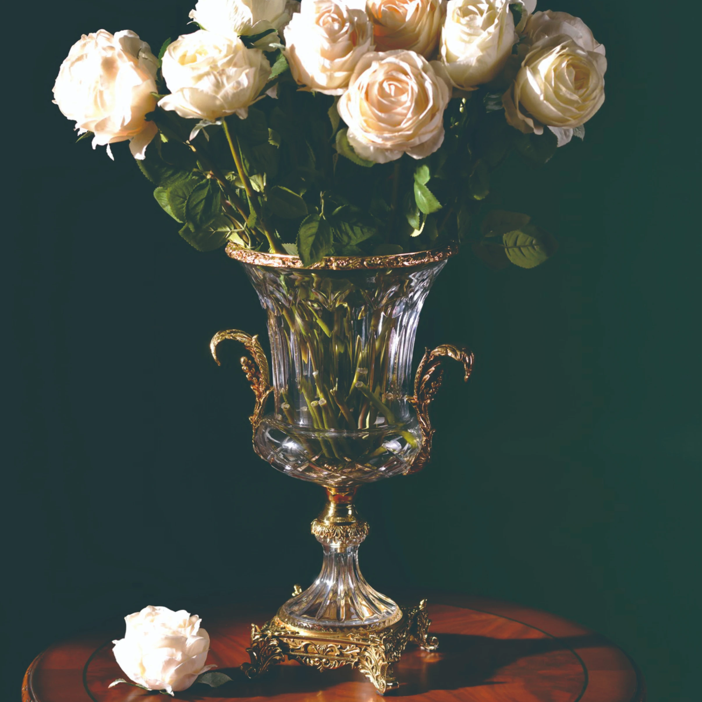 

Factory Price Itaian Classical Style Decoration Exquisite Clear Crystal Glass Bud Vases with Antique Luxury Brass Flowers Vase