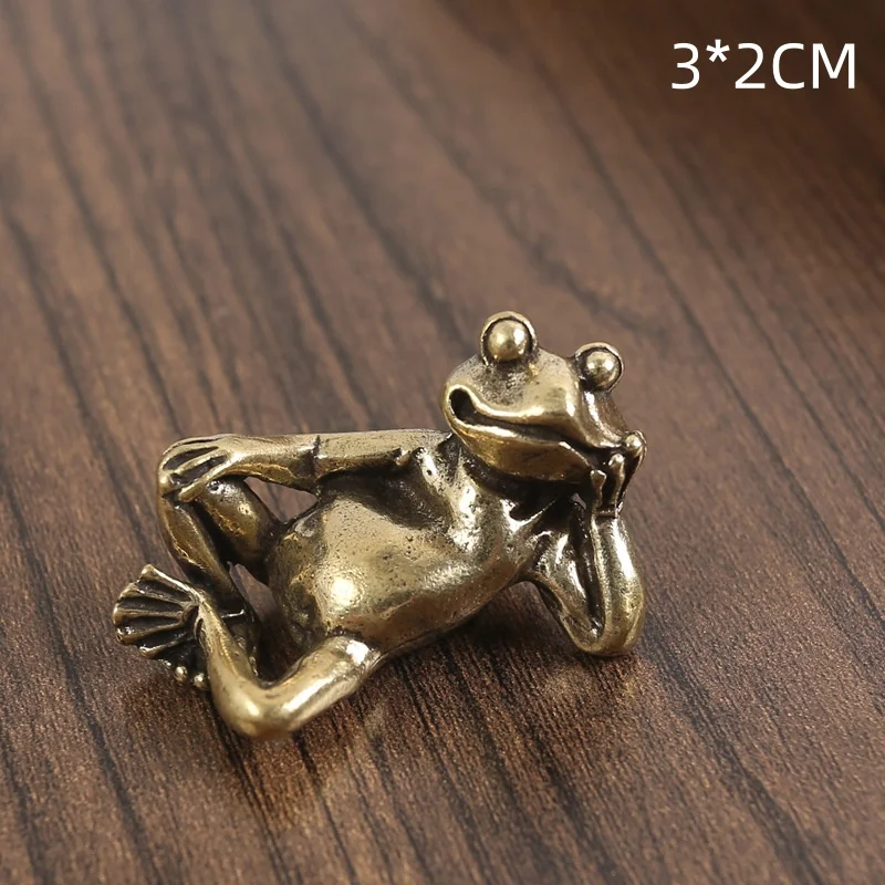 

Фигурка лягушки из меди