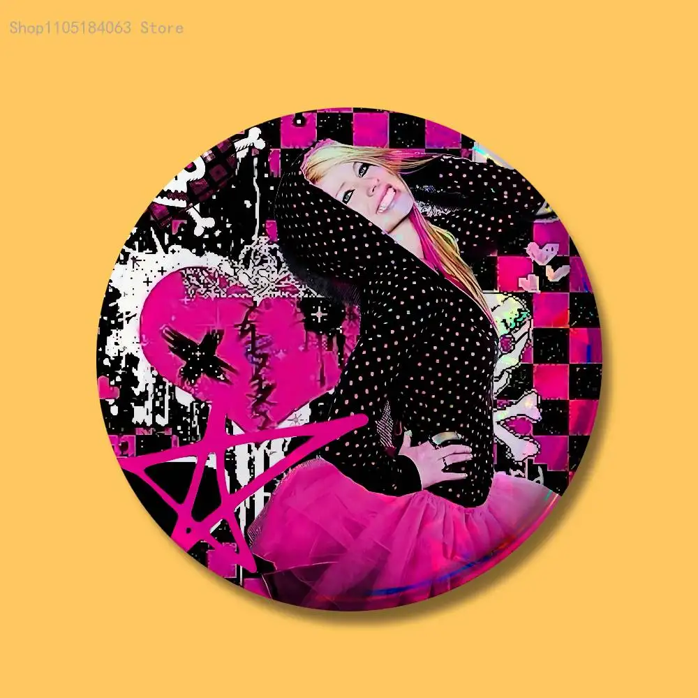 

Значки A-Avril Punk L-Lavigne 25 32 44 58 75 мм