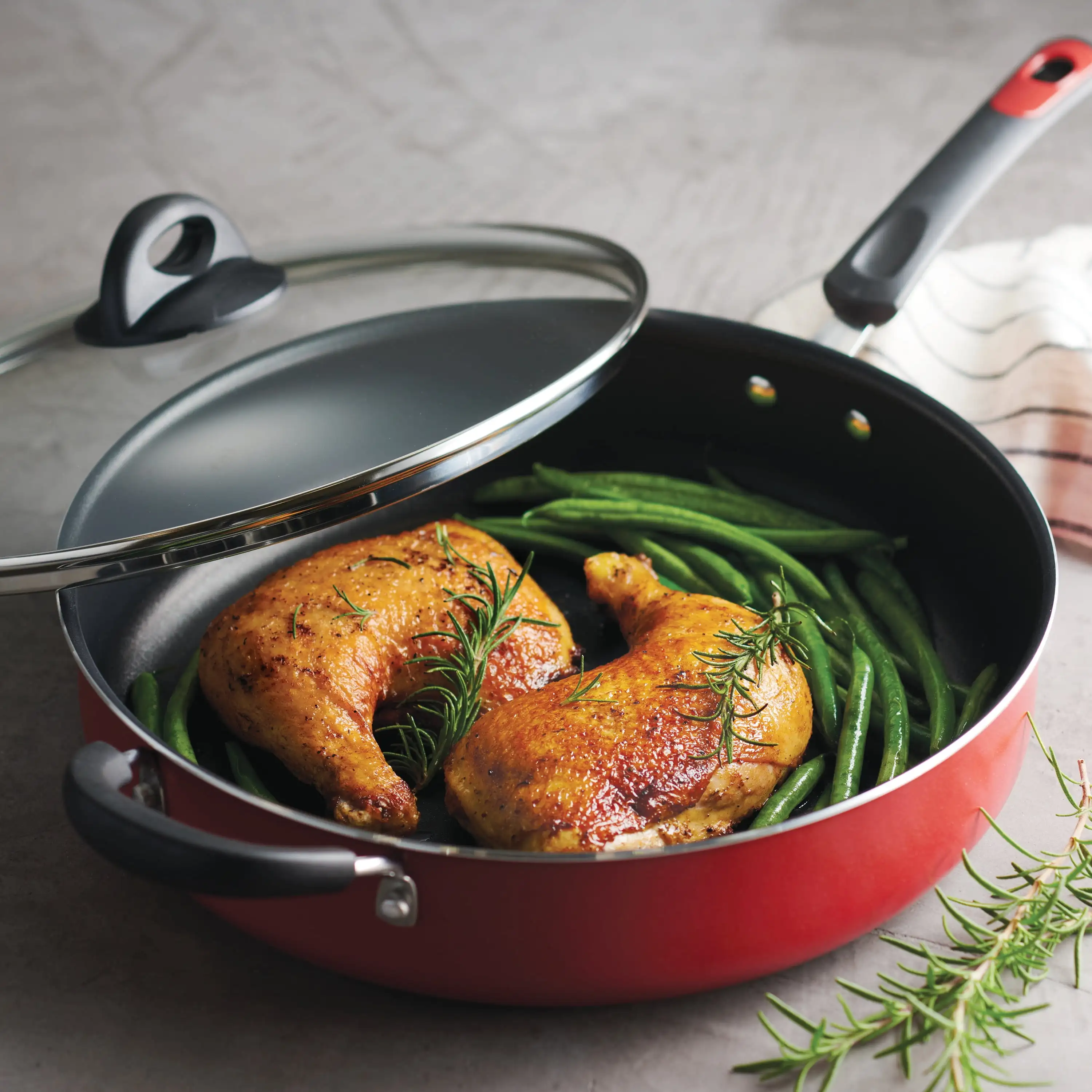 

EveryDay 5 Qt Aluminum Nonstick Covered Jumbo Cooker – Red