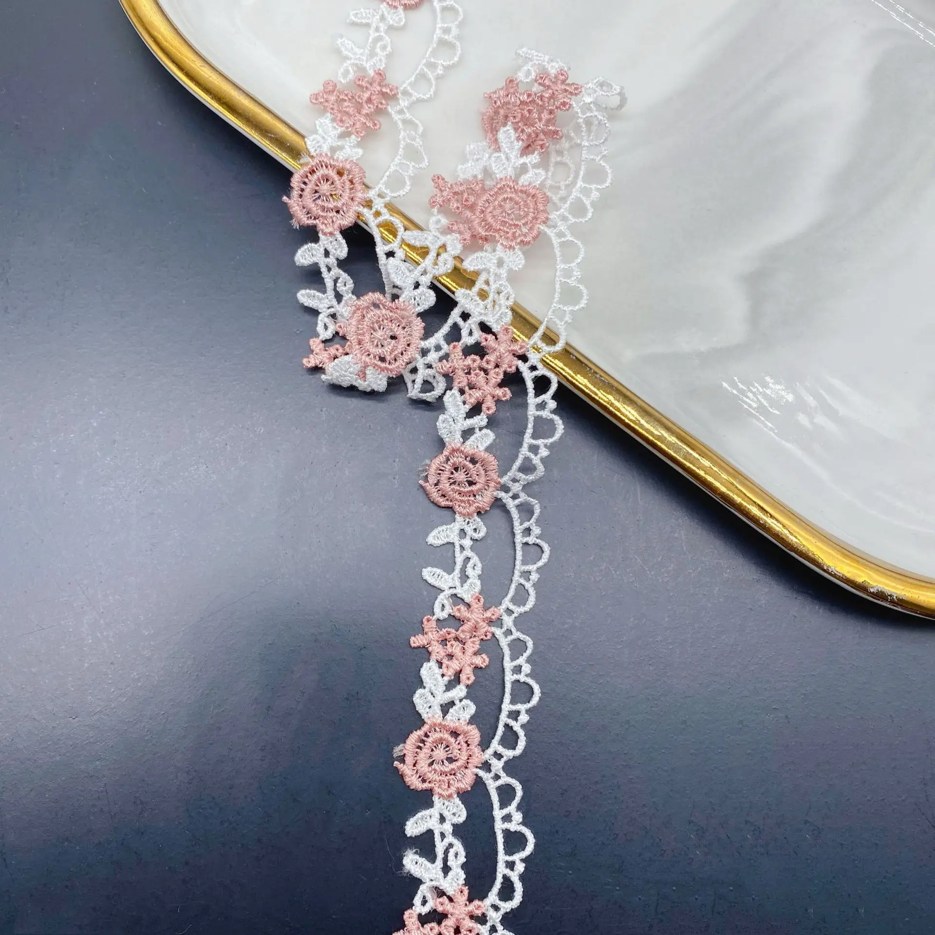 

Флуоресцентные розовые и белые волнистые цветы, венецианские кружевные аксессуары «сделай сам» для одежды, бюстгальтера и юбки, 15 ярдов, ши...