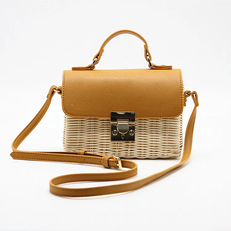 2022 New Straw Grass Woven Leather Patchwork Metal Lock Satches Flip Beach Yellow Shoulder Crossbody Portable Flap square Bag