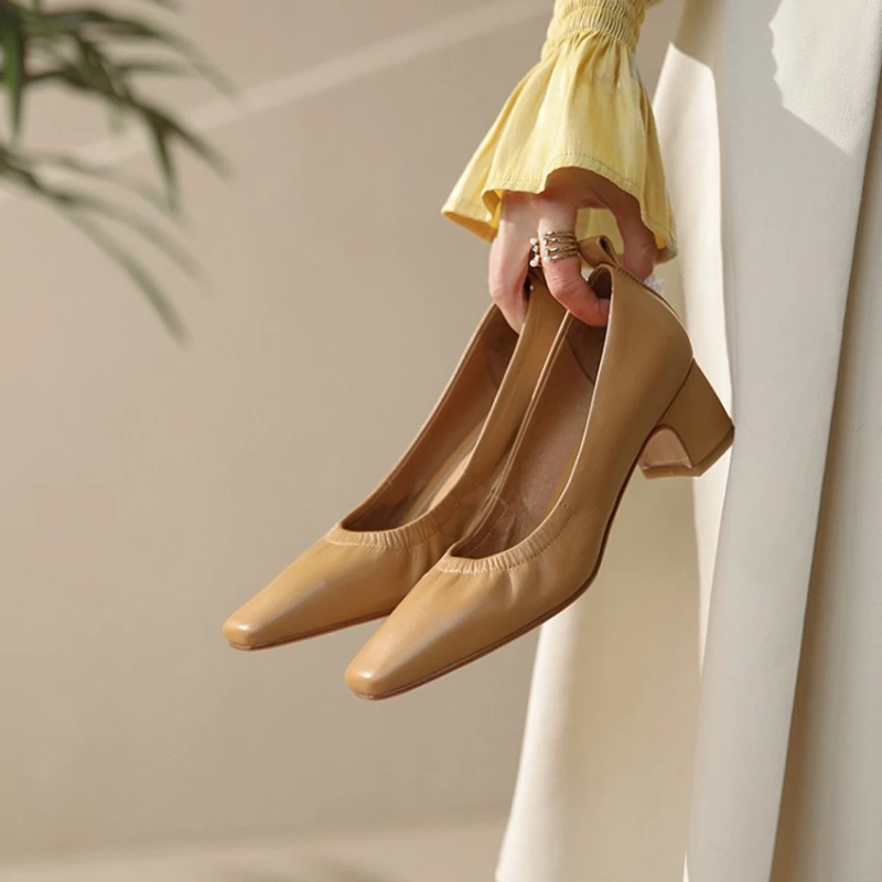 

2022 Spring/Fall Women Shoes Split Leather Square Toe Chunky Heel Women Pumps Classics Solid Shoes Soft Beige Shoes for Women