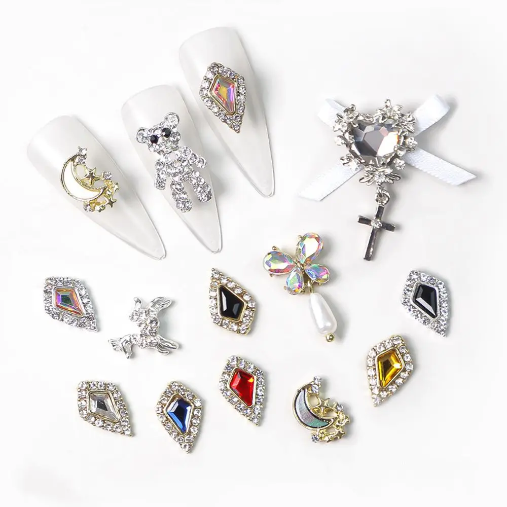 

2022 New 3D Luxury Shiny Zircon Nail Art Rhinestone Gold Silver Moon Star Bear Bow Pendant Nail Art Decoration Accessories