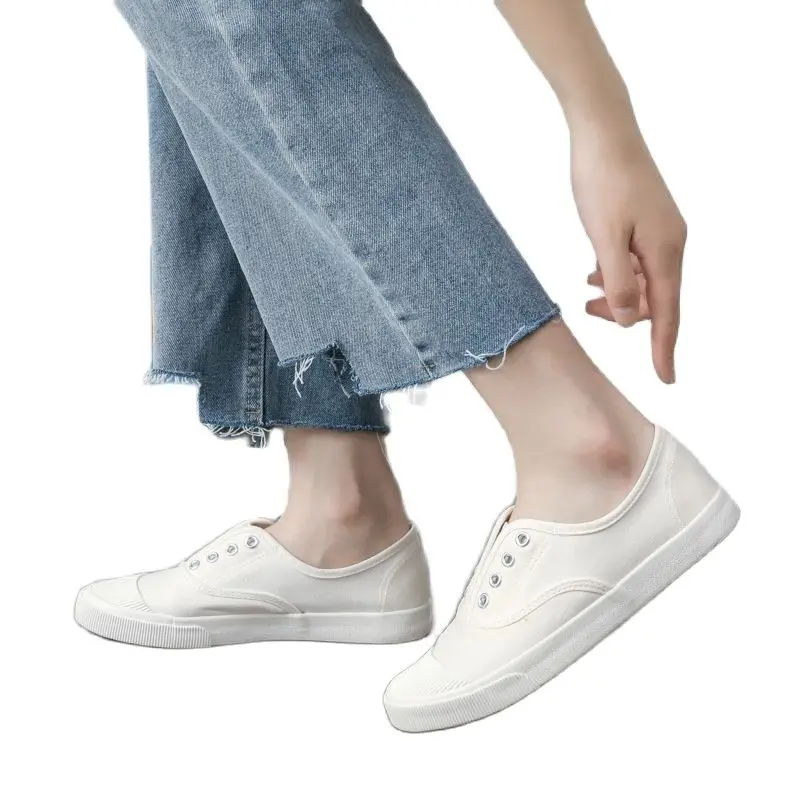 Women Canvas Shoes Comfortable Sneakers Slip On Flat Shoes Breathable Solid Loafers Mujer Sapatos