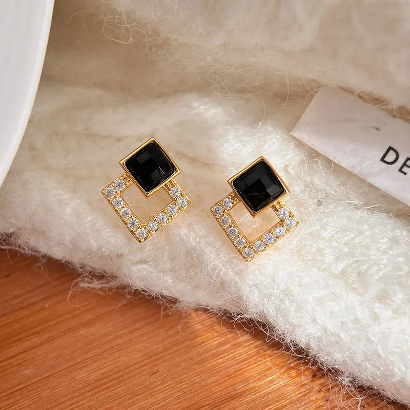 

100% 925 Sterling Silver Black Zircon Geometry Earrings for Women Girl Wedding Light Luxury New Pattern Jewelry Dropshipping