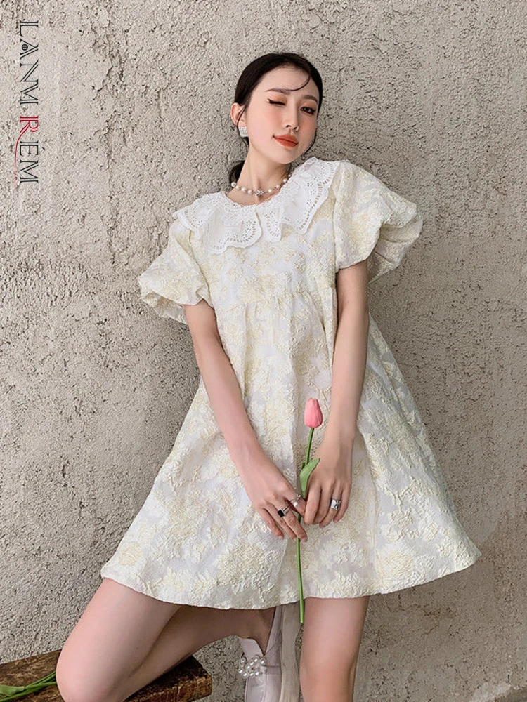 

LANMREM Jacquard Dress For Women Sweet Solid Color Puff Sleeve High Waist O-neck Mini Dresses 2022 Summer Female Fashion 2N756