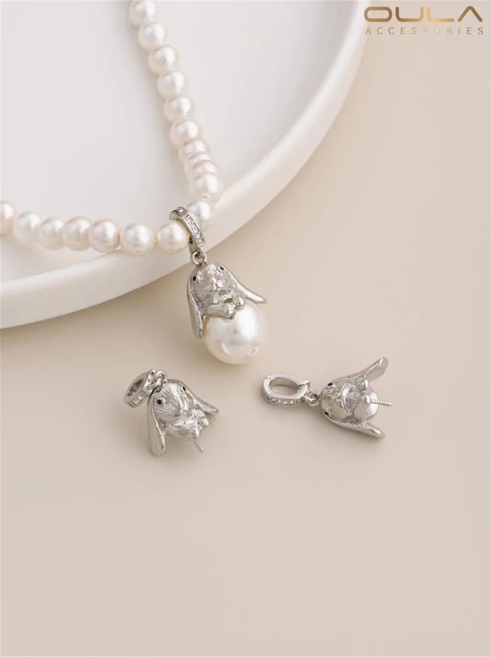 Подвеска-кролик с длинными ушками из 14-каратного золота пряжкой семян дыни и