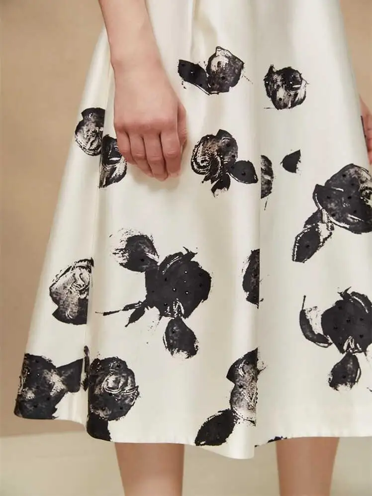 Song 2024 зимнее новое черно-белое платье с принтом роз и художественным